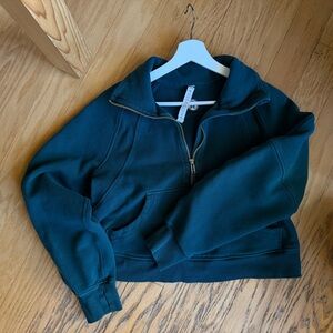 Lululemon Scuba oversized XS/S emerald green color half-zipped